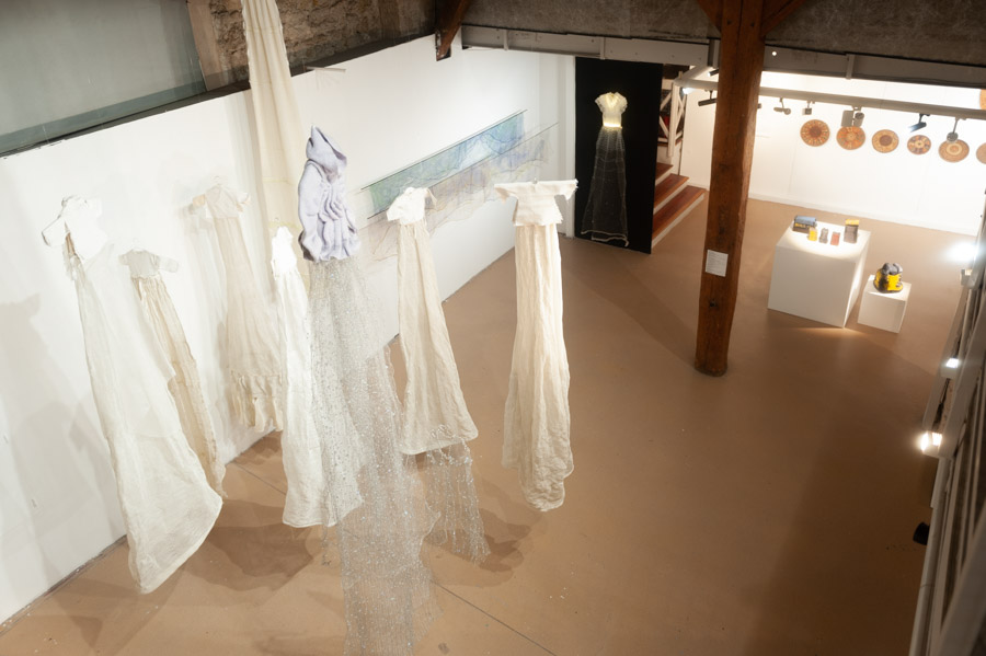 Exposition "Fil du temps, connexions textiles"